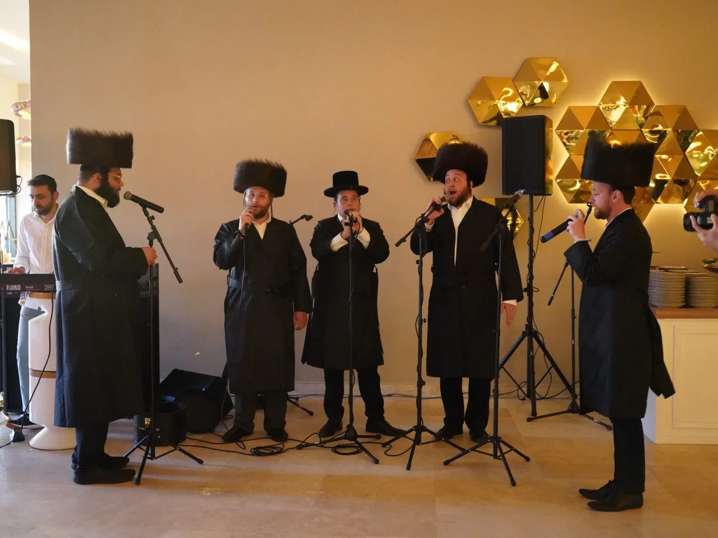 The Royal Choir singing in black hats and frock coats